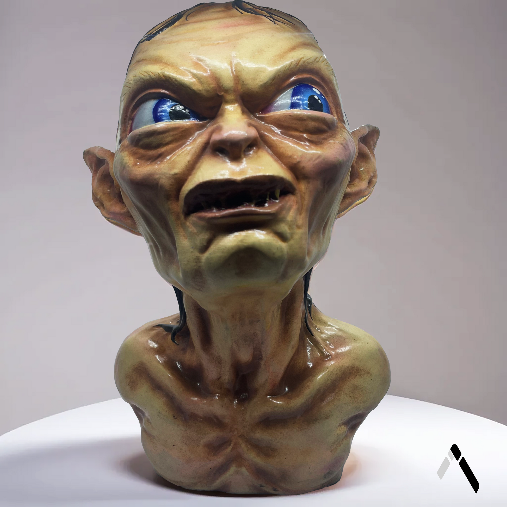 Lord of the rings- Gollum statue - Archadia