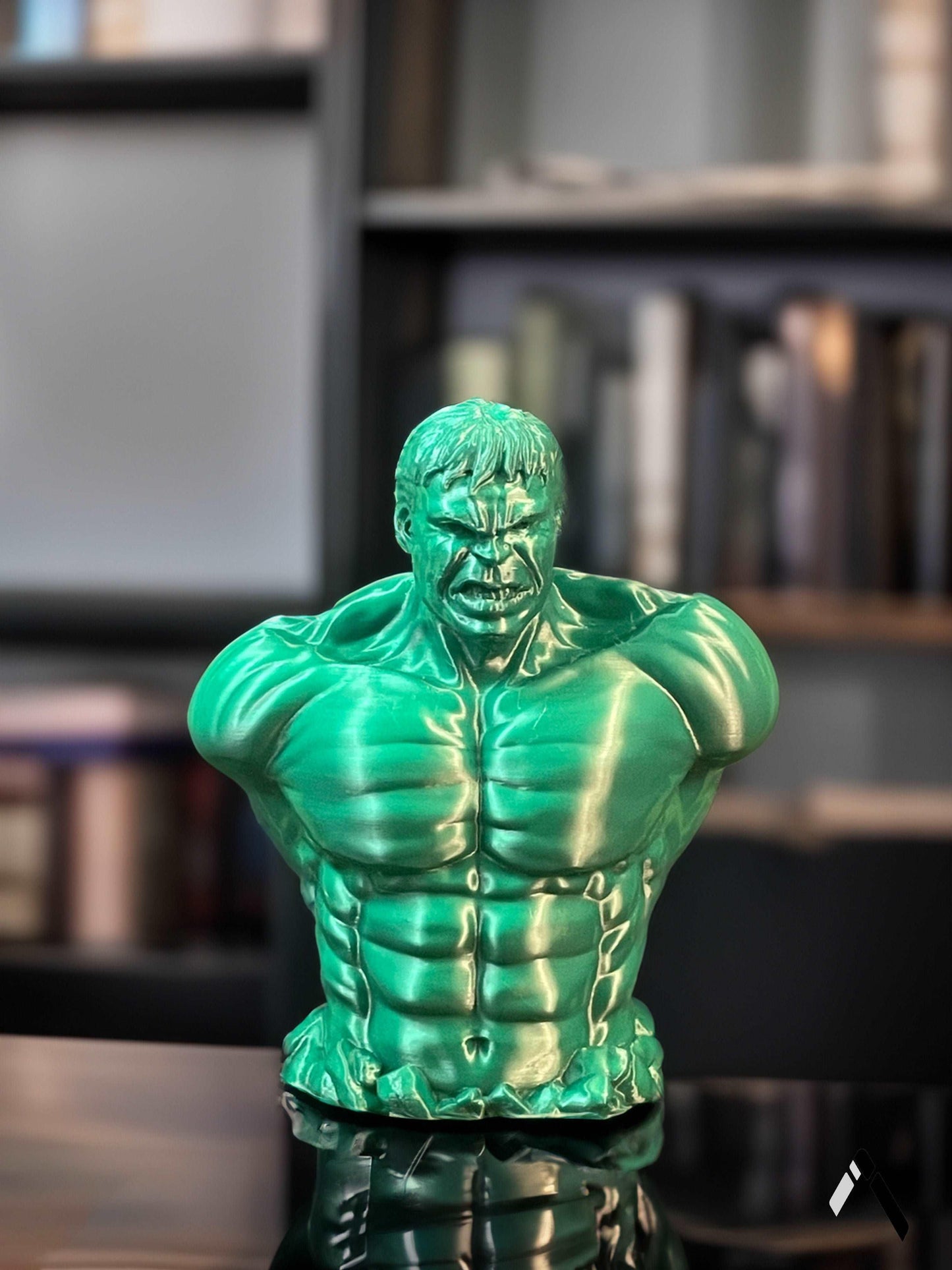 Hulk Bust Sculpture - Green Archadia